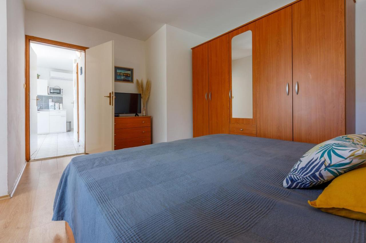 Apartments Kalla Crikvenica Exterior photo